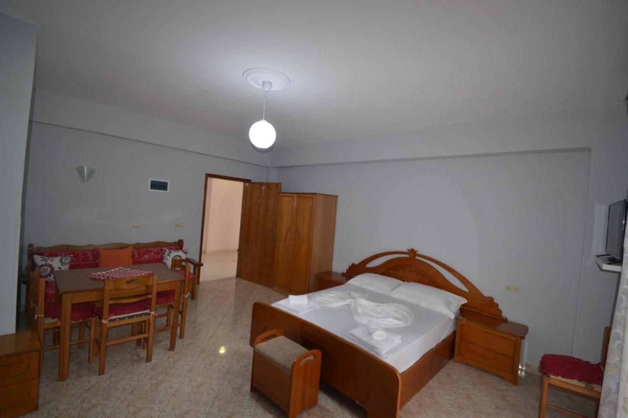 Villa Shqiponja Sarandë Esterno foto