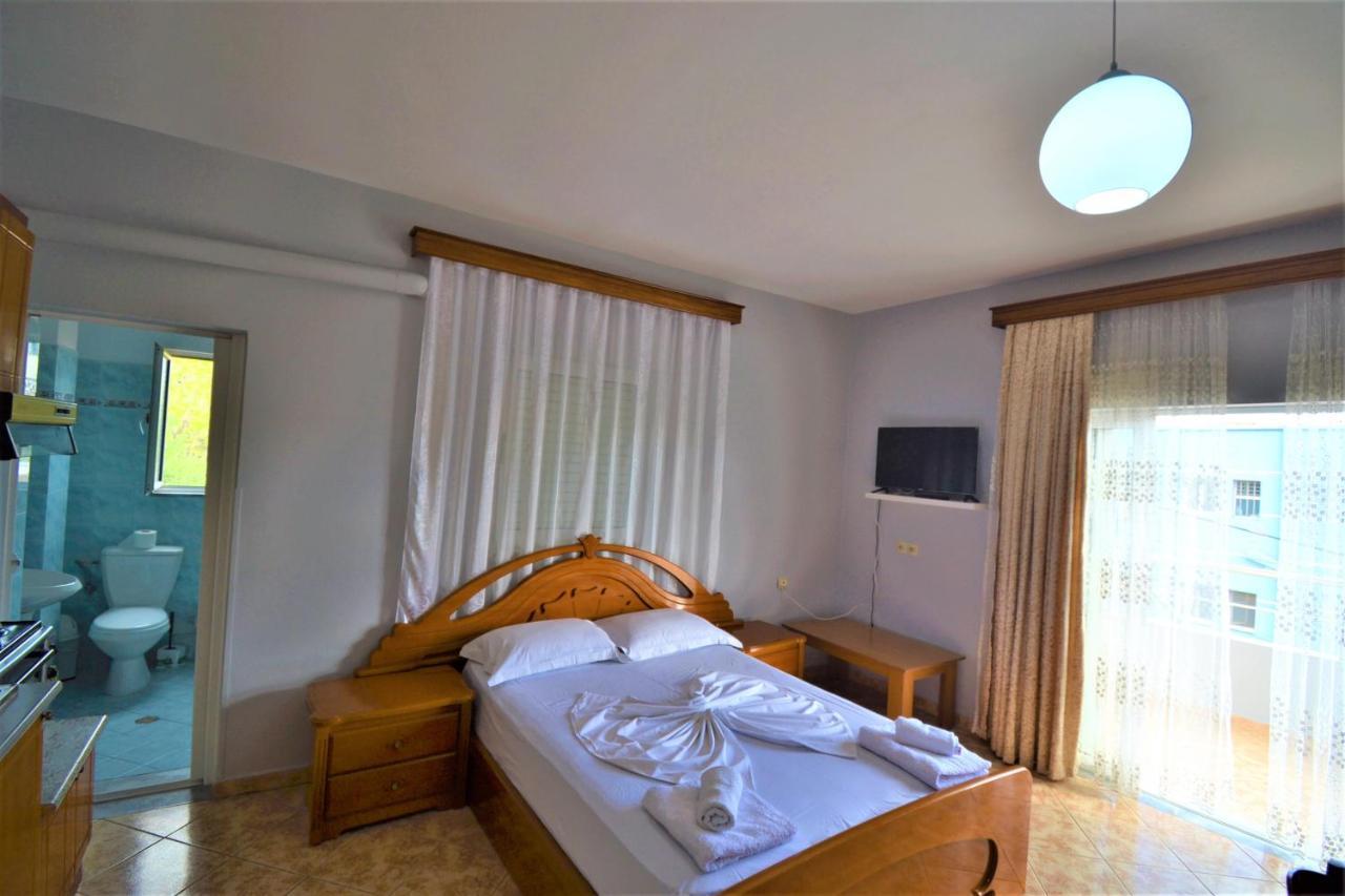 Villa Shqiponja Sarandë Esterno foto