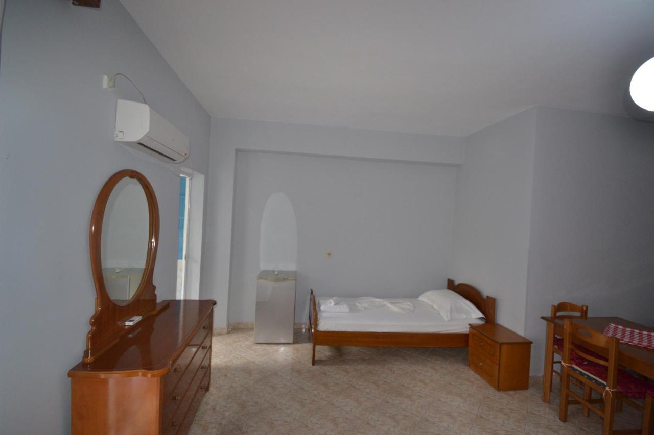 Villa Shqiponja Sarandë Esterno foto